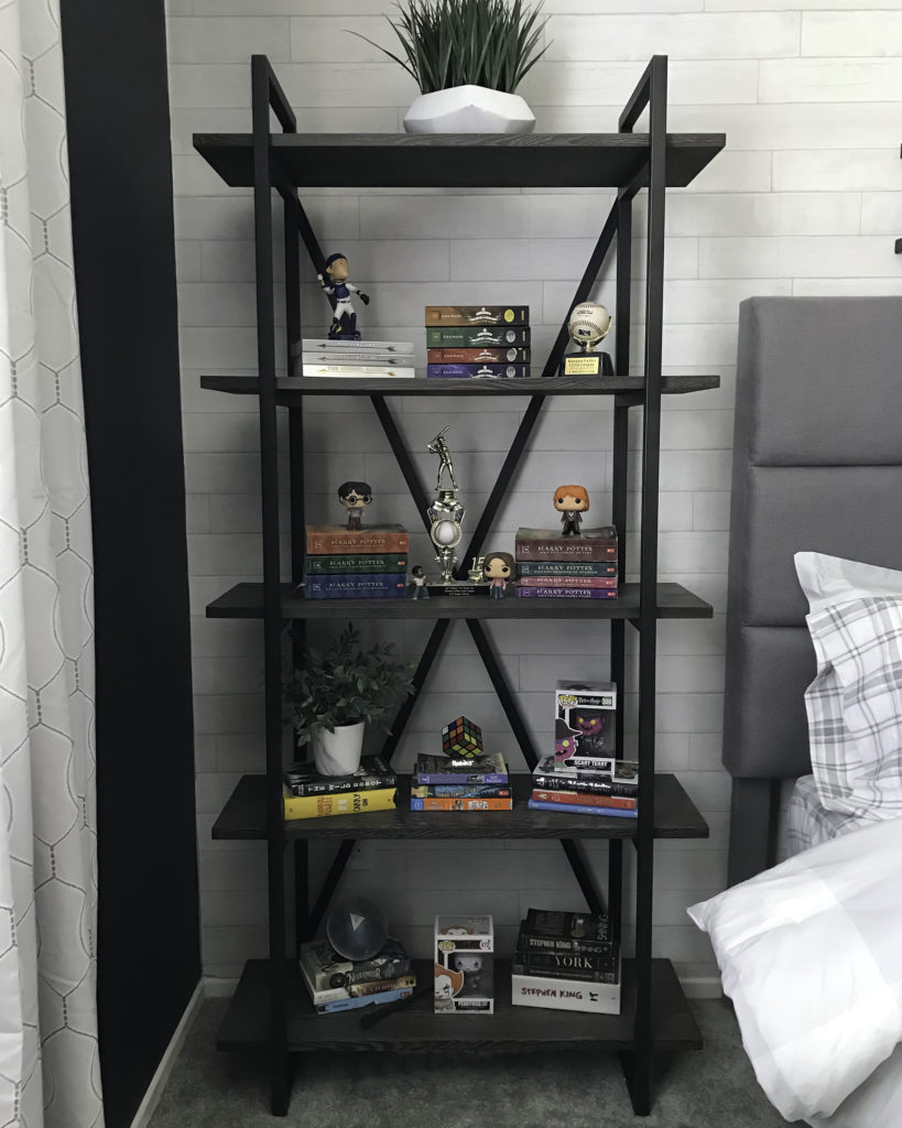 Boy's Bedroom Bookshelf