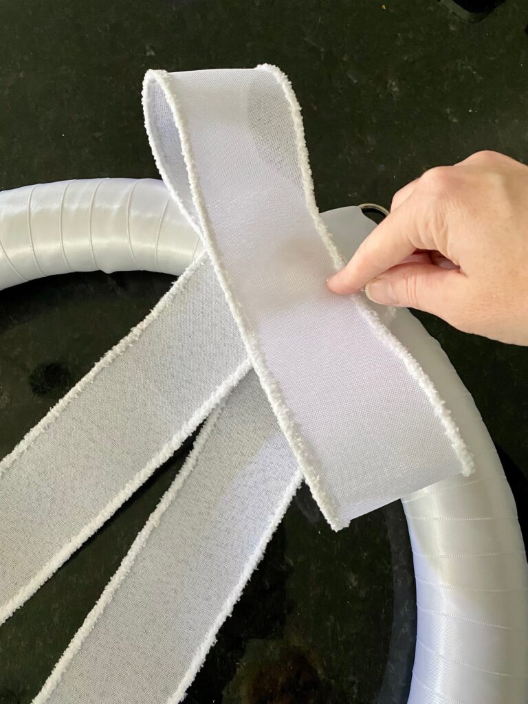 DIY_Large_Wreath_Bow