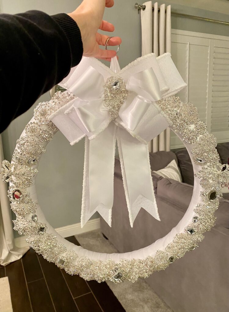 Bling_Brooch_Wreath