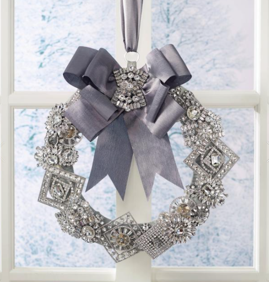 Designer_Brooch_Wreath